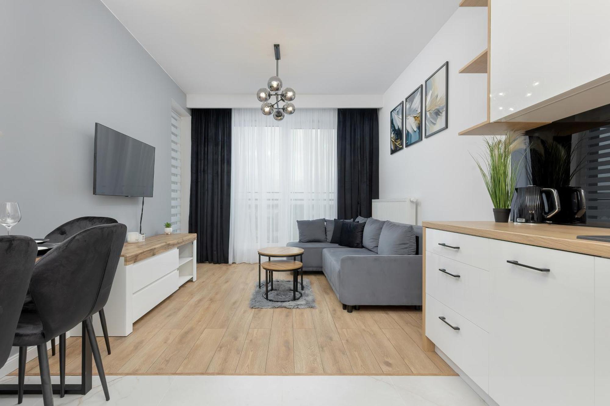 Warsaw Kotsisa Apartments With Parking By Noclegi Renters Varsóvia Exterior foto